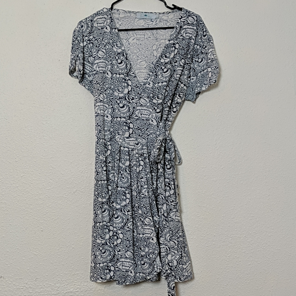 Wrap dress w/ pockets